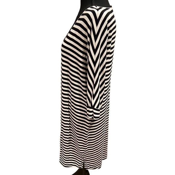 Versona Size Large Stripe Dress - Picture 5 of 7